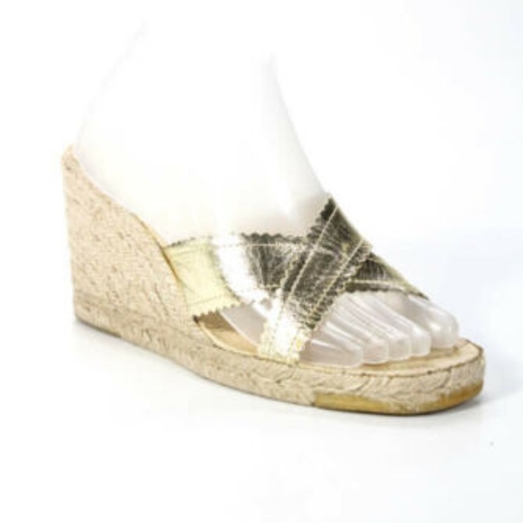 KORS Michael Kors Shoes - MICHAEL KORS GOLD METALLIC OPEN TOE HIGH WEDGES 8